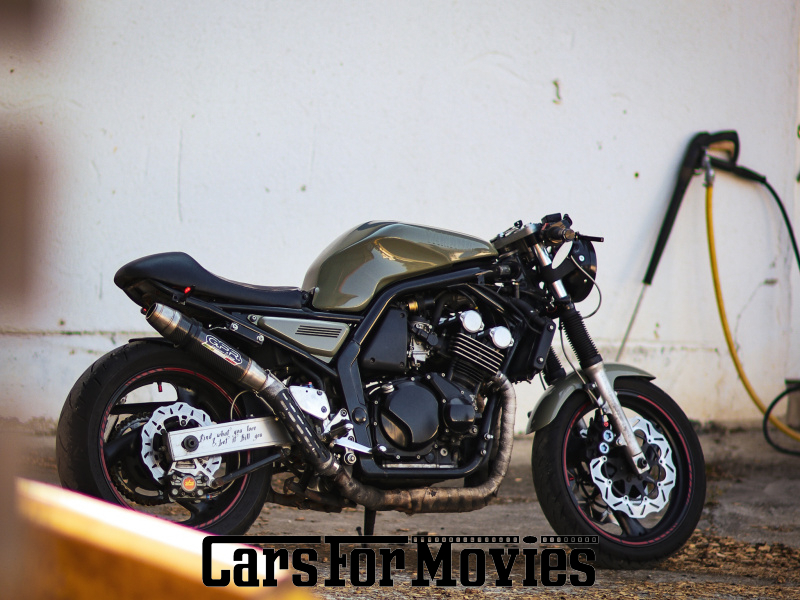 CarsForMovies | Yamaha FZS 600 Cafe Racer 1998 Japan Grün Braun Zwei- und Dreirad Motorrad Bayern 5622 Rocker Custom cafe racer 